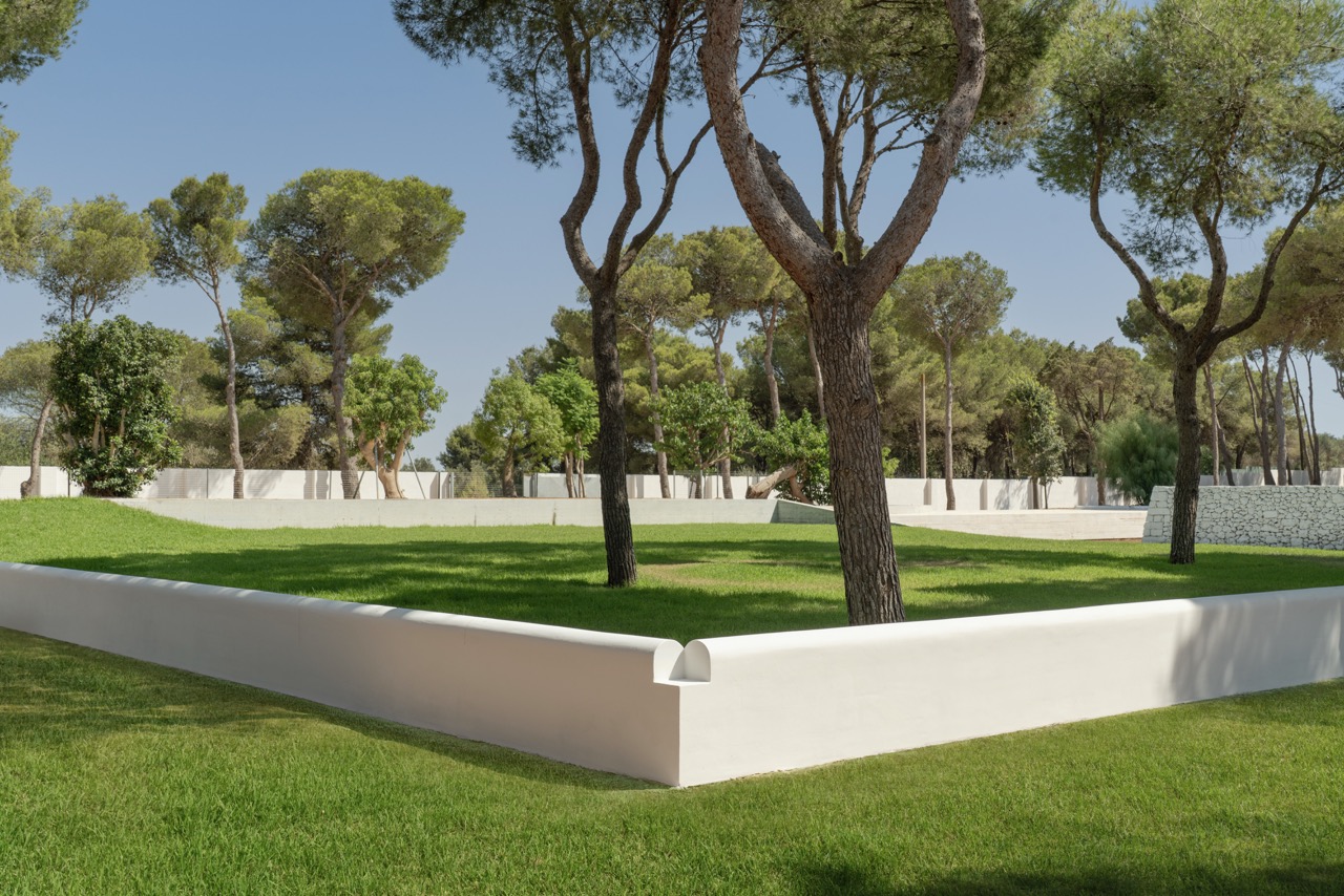 Villa Pineta outdoor space 3